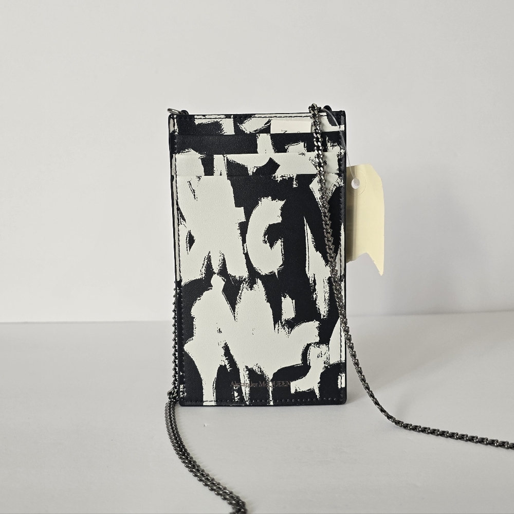 Alexander McQueen Skull Leather Phone-Case-On-Chain Black & White - Picture 5 of 10
